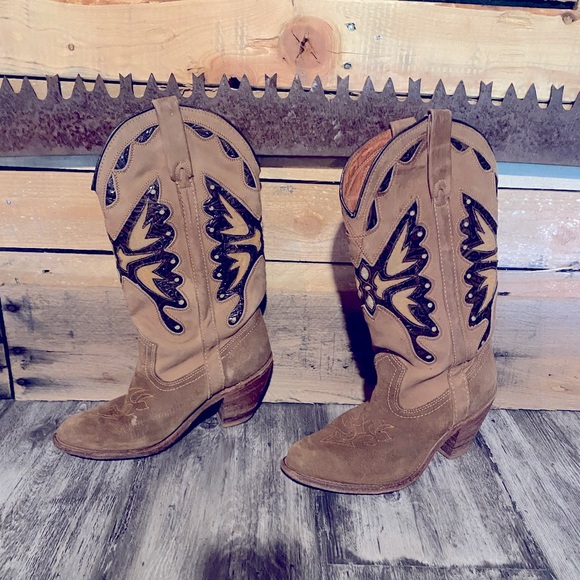 Shoes - Vintage miss capezio butterfly cowboy boots 7.
